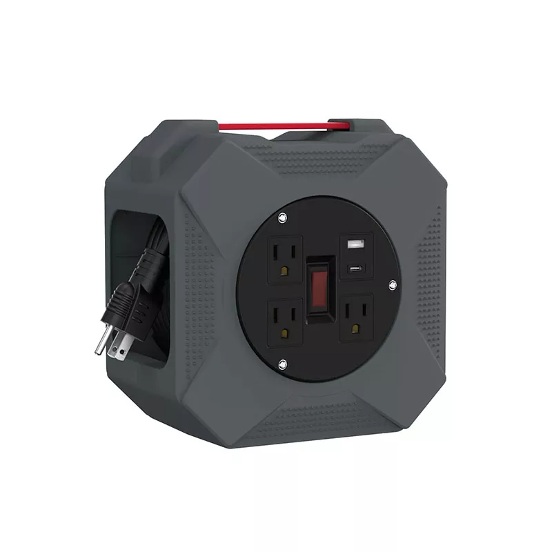 3 cửa hàng USB2.4A Dây nhựa cuộn 45ft 3 cửa hàng USB2.4A Dây nhựa cuộn 45ft